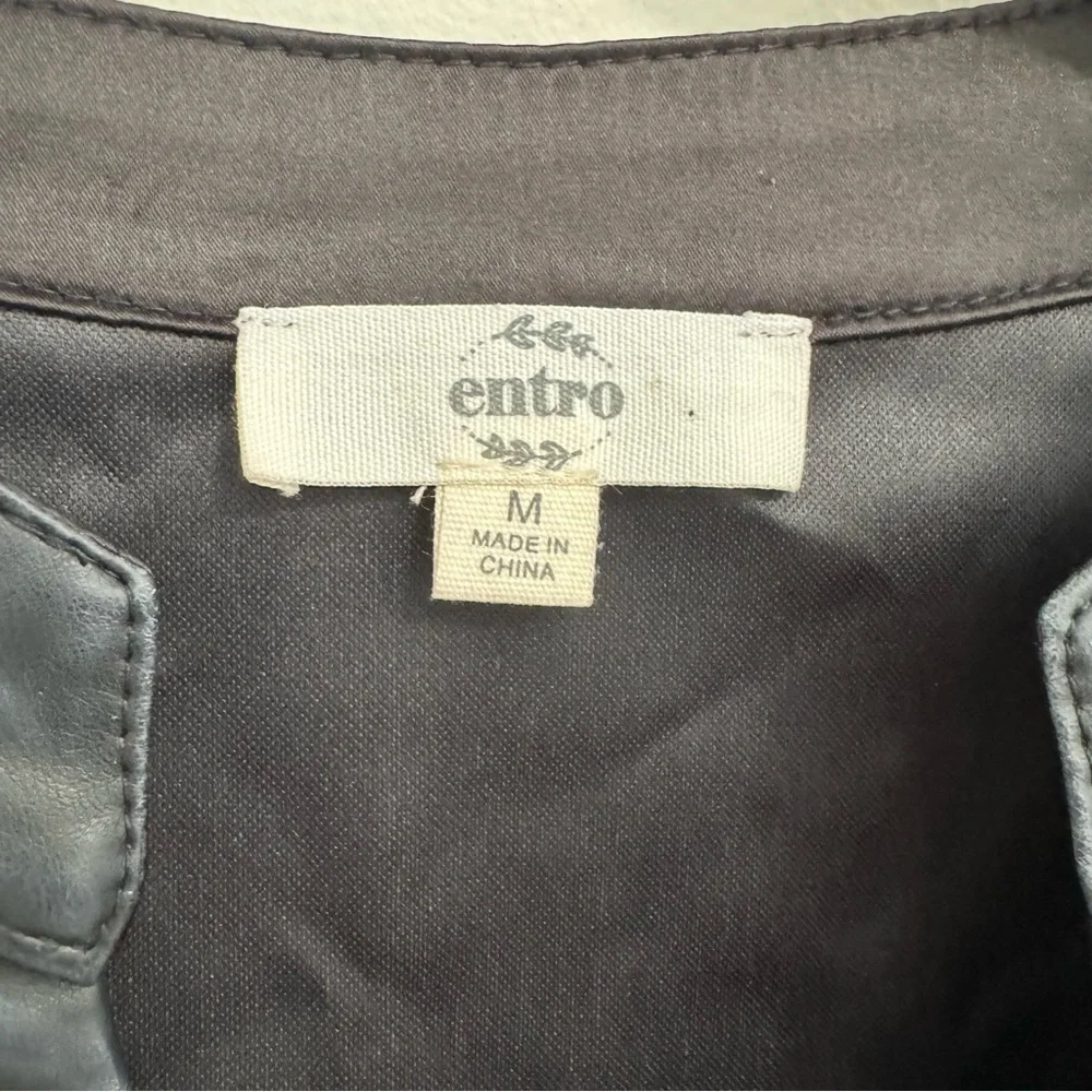 entro black faux